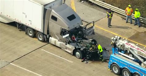 Accident on 80 - Updated: Jun 20, 2023 / 11:44 AM PDT. (BCN) — A crash involving two big-rig trucks — one carrying carnival equipment and the other sugar — occurred on Interstate Highway 80 early Tuesday ...